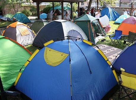 Kırkpınar Coşkusu: Otel Yerleri Tükendi, Güreşseverler Çadırlarda Kamp Kurdu