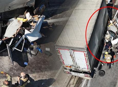 Bursa-Ankara Karayolunda Freni Boşalan Kamyon Feci Kazaya Sebep Oldu: 2'si Ağır 5 Yaralı