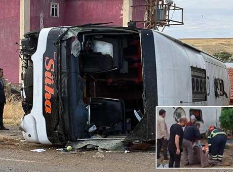 Kırıkkale'de Yolcu Otobüsü Devrildi: 1 Ölü, 40 Yaralı