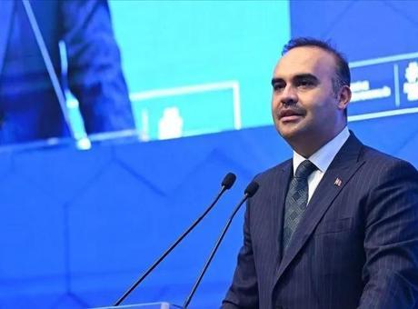 Bakan Kacır: Savunma Sanayimizi Daha da Güçlendirmek İçin Hedeflerimiz Yükseliyor