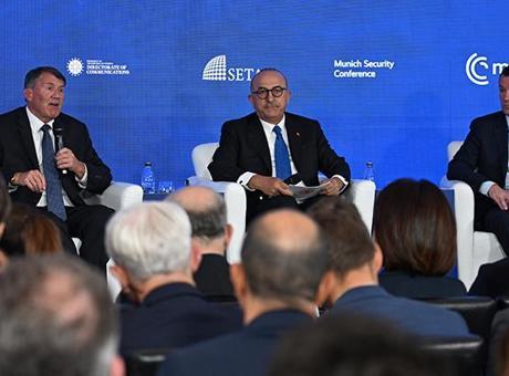 NATO Ankara Zirvesi Kapsamında 'Zirveye Doğru' Paneli Yapıldı