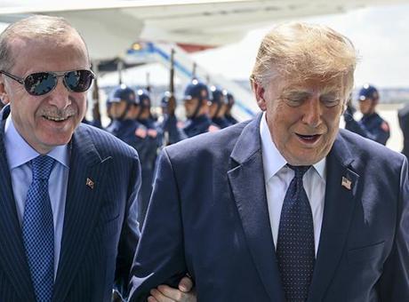 Erdoğan ve Trump Arasındaki Samimi Görüşme: Beden Dili Uzmanı Yorumladı