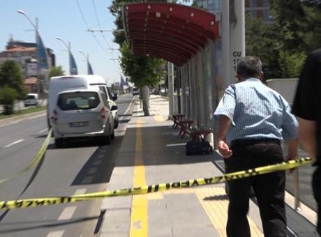 Malatya'da Sahipsiz Çanta Krizi: Fünye ile Patlatılmaya Hazırlanırken Sahibi Geldi