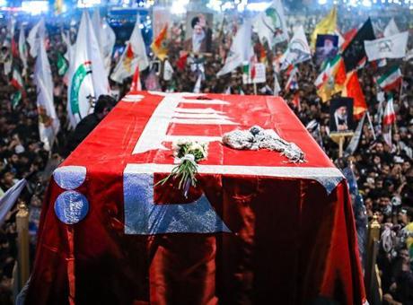 Kerbela'da Hamaney İçin Muazzam Cenaze Töreni: Resmi Tatil İlan Edildi