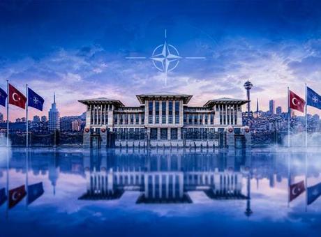 Bakanlar NATO Zirvesi'nde Türkiye'nin Stratejik Rolünü Vurguladı