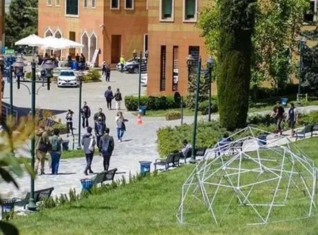 YÖK'ten Özel Üniversitedeki Pankart Olayına Soruşturma Başlatıldı