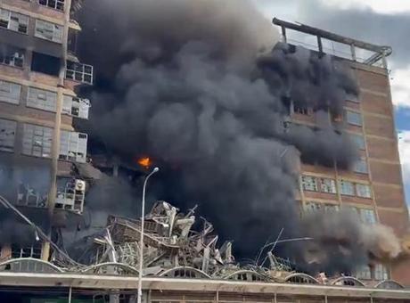 Çekya'da Yangın Felaketi: 75 Bin Ayakkabı Küllere Karıştı
