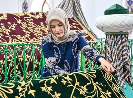 Hanedan türbelerindeki 'puşide'ler yeniliyor